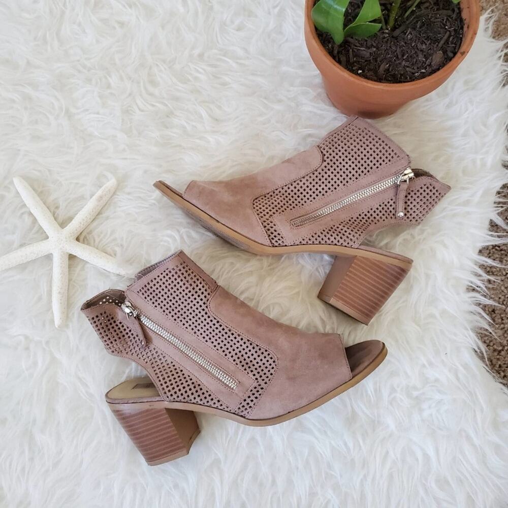Forever 21 Open Toe Zip Up Heels Size 10